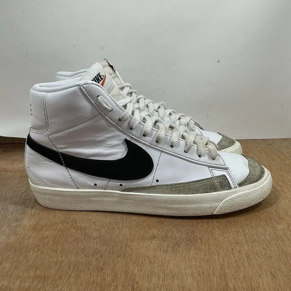 Nike Blazer Mid 77 Women Size 8.5 CZ1055-100 White Shoes Sneakers